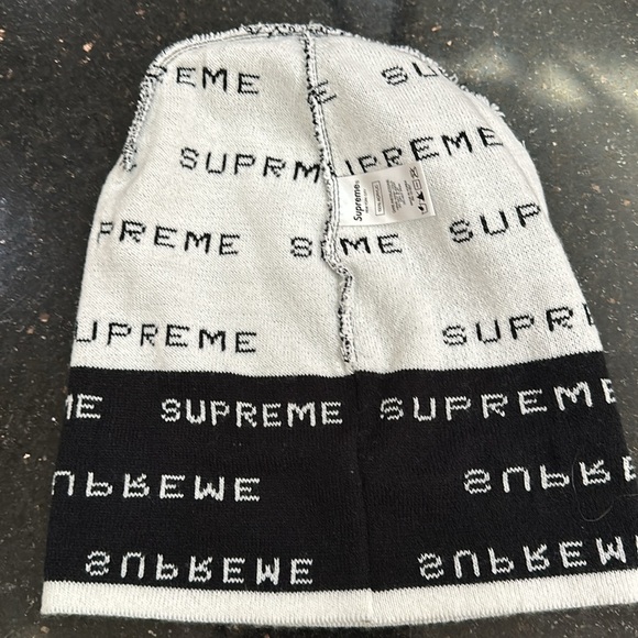 Supreme Black and White Knit Beanie - Picture 3 of 4
